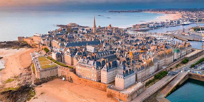Saint-Malo — Immobilier — CENTURY 21 Fauvel Immobilier — remparts