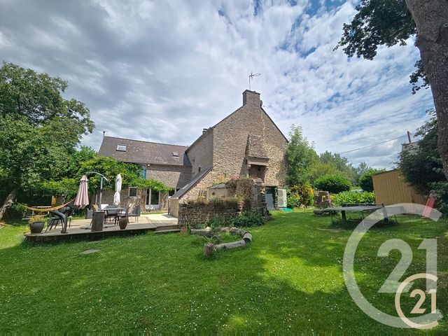 maison à vendre - 6 pièces - 218.0 m2 - PLEUDIHEN SUR RANCE - 22 - BRETAGNE - Century 21 Fauvel Immobilier