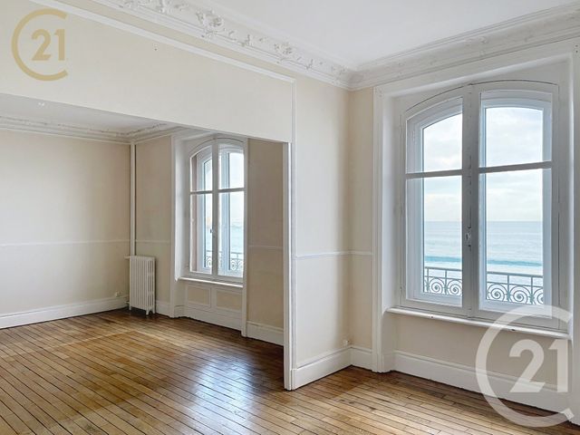 Appartement T4 à vendre - 4 pièces - 121.15 m2 - ST MALO - 35 - BRETAGNE - Century 21 Fauvel Immobilier